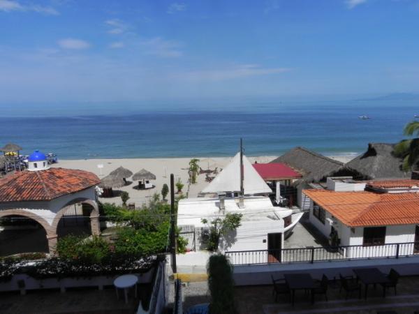 gay tiny twinks is ochos rios gay friendly